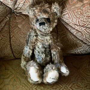 Charlie Bears Cecil 2017 retired  Plush Collection Designed by Heather Lyell.